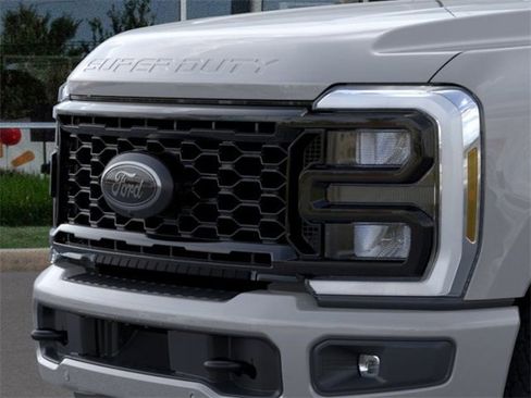 New 2026 Ford F350 Lariat w/ Tremor Off-Road Package image 17