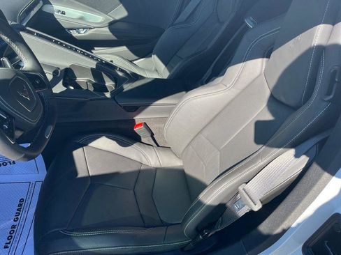 Used 2025 Chevrolet Corvette Z06 image 13