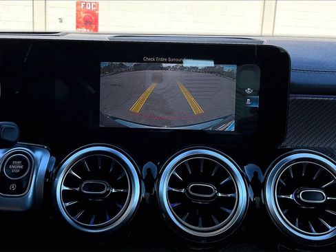 Used 2022 Mercedes-Benz GLB 35 AMG 4MATIC image 12