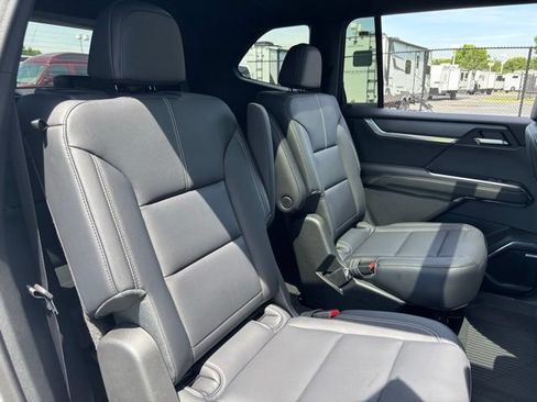 New 2026 GMC Acadia Elevation w/ Elevation Premium Package FWD image 40
