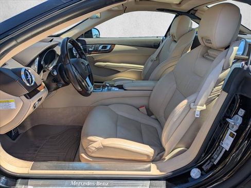 Used 2014 Mercedes-Benz SL 550 image 16