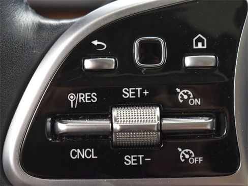 Used 2022 Mercedes-Benz GLE 350 w/ AMG Line Exterior image 25