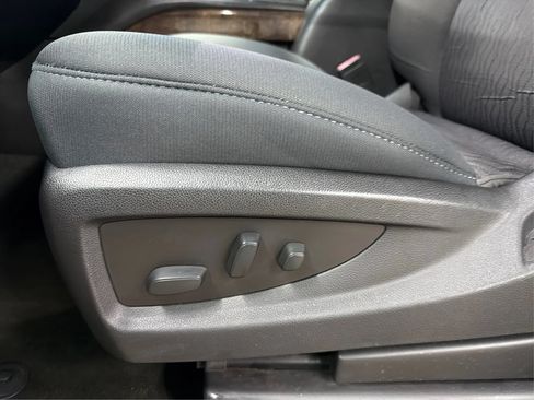 Used 2017 Chevrolet Tahoe LS AWD/4WD image 31