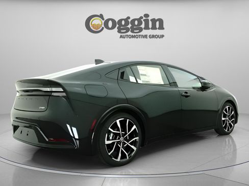 New 2026 Toyota Prius Plug-In Hybrid image 18