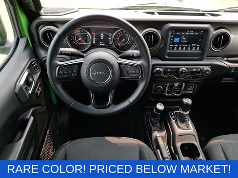 Used 2018 Jeep Wrangler Unlimited Sport S AWD/4WD image 13