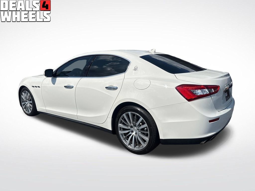 Used 2015 Maserati Ghibli RWD image 3