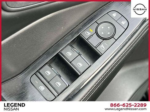 Certified 2024 Nissan Rogue SV image 18