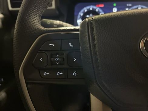 Used 2024 Toyota Tacoma TRD Off-Road AWD/4WD image 20