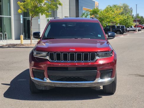 Used 2022 Jeep Grand Cherokee L Laredo w/ Luxury Tech Group I AWD/4WD image 2
