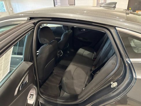 Used 2016 Chevrolet Malibu LT FWD image 18