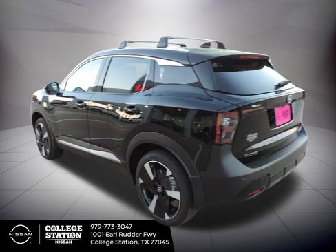 New 2026 Nissan Kicks SR image 6