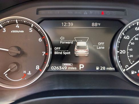 Used 2025 Mitsubishi Outlander SE AWD/4WD image 29