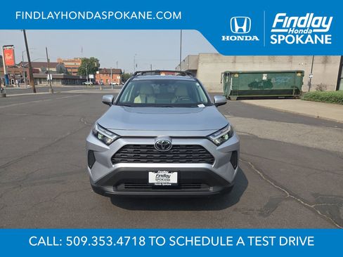 Used 2025 Toyota RAV4 XLE w/ Weather Package AWD/4WD image 8