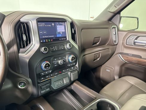 Used 2020 GMC Sierra 1500 SLT w/ SLT Premium Plus Package image 26
