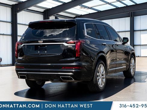 Used 2022 Cadillac XT6 Premium Luxury w/ Technology Package FWD image 23