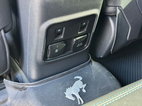 Used 2022 Ford Bronco Black Diamond image 16