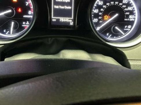 Used 2018 Toyota Camry SE image 15