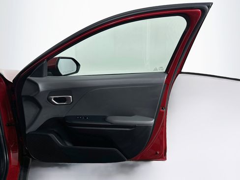 Used 2025 Kia K4 FWD image 30