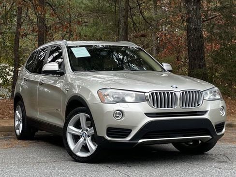 Used 2017 BMW X3 xDrive28i image 10
