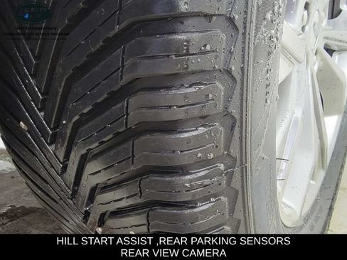Certified 2023 Ford Explorer XLT w/ Equipment Group 202A AWD/4WD image 11