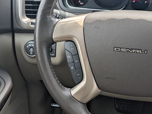 Used 2016 GMC Acadia Denali AWD/4WD image 22