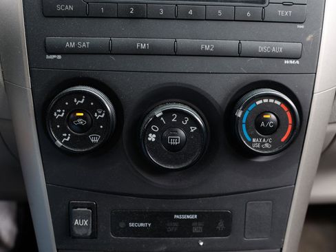 Used 2009 Toyota Corolla image 29