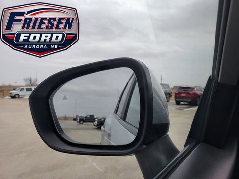 Used 2024 Nissan Rogue SV AWD/4WD image 16