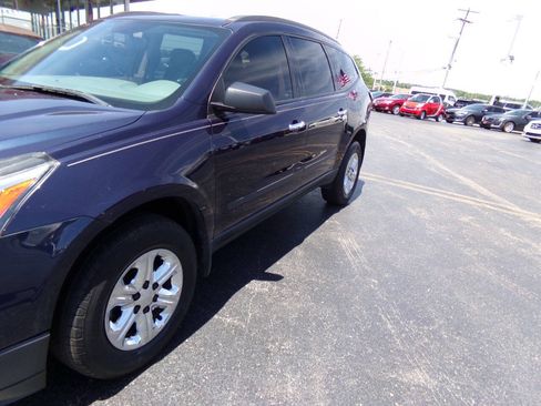 Used 2017 Chevrolet Traverse LS FWD image 31