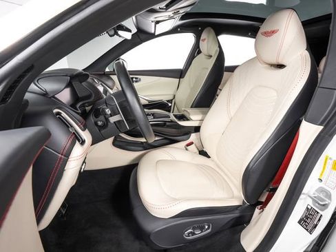 Used 2023 Aston Martin DBX AWD/4WD image 14