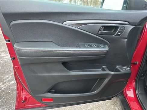 Used 2023 Honda Passport TrailSport image 29