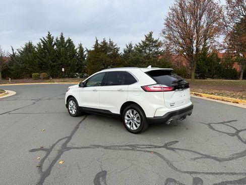 Used 2020 Ford Edge Titanium w/ Class II Trailer Tow Package image 3