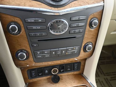 Used 2014 INFINITI QX80 4WD w/ Theater Package image 13