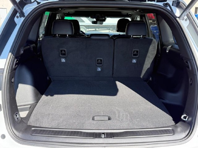 New 2026 Jeep Grand Cherokee Altitude AWD/4WD image 5