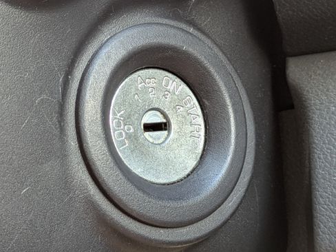 Used 2020 Nissan NV200 S w/ Sliding Glass Door Package FWD image 29