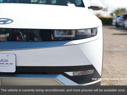 Used 2024 Hyundai Ioniq 5 SE image 5