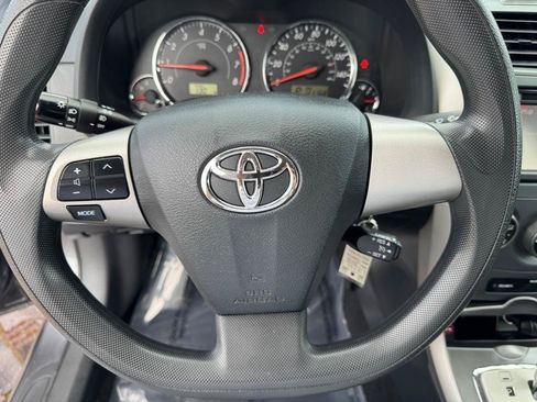 Used 2013 Toyota Corolla S FWD image 33