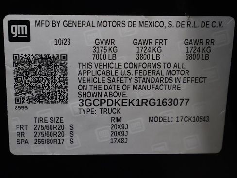 Used 2024 Chevrolet Silverado 1500 LT AWD/4WD image 37