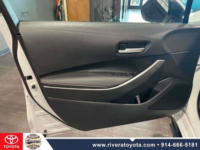 Used 2024 Toyota Corolla SE w/ SE Premium Package FWD image 17