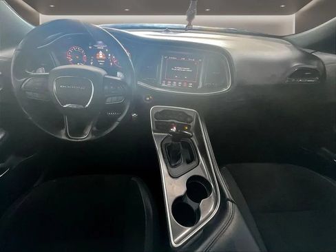 Used 2022 Dodge Challenger GT w/ Plus Package RWD image 9