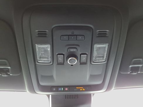 Used 2023 GMC Yukon AT4 w/ Technology Package AWD/4WD image 26