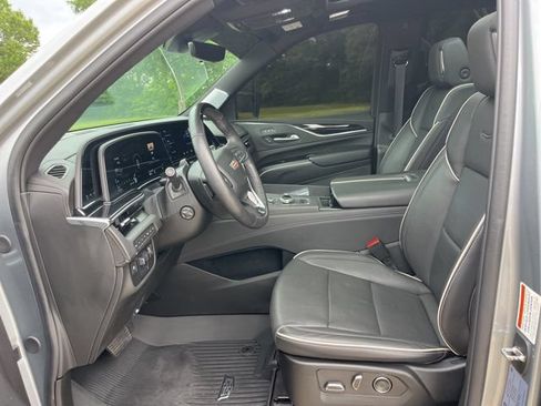 Used 2024 Cadillac Escalade Sport w/ LPO, ONYX Package AWD/4WD image 16