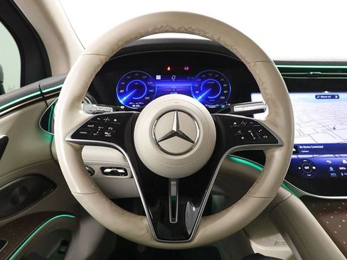 Used 2023 Mercedes-Benz EQS 580 4MATIC SUV image 11