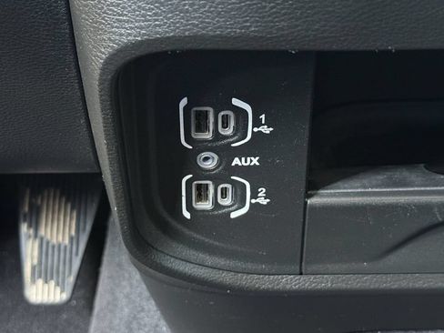 Used 2024 RAM 2500 Laramie w/ Safety Group AWD/4WD image 21