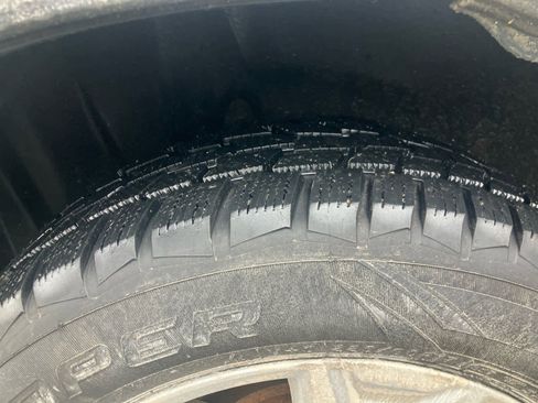 Used 2016 Subaru Forester 2.5i w/ Alloy Wheel Package image 6