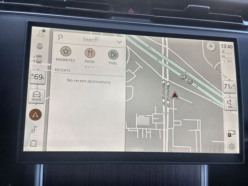 New 2026 Land Rover Range Rover SE image 24