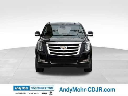 Used 2020 Cadillac Escalade Luxury AWD/4WD image 2