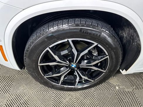 Used 2024 BMW X3 xDrive30i w/ Premium Package w/ZPA image 11