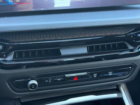 New 2026 BMW 330i Sedan w/ Premium Package image 19