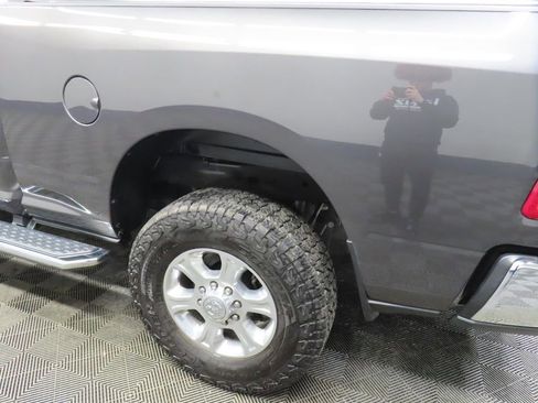 Used 2024 RAM 2500 Big Horn AWD/4WD image 41