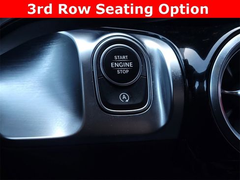 Used 2021 Mercedes-Benz GLB 250 4MATIC w/ Premium Package image 24